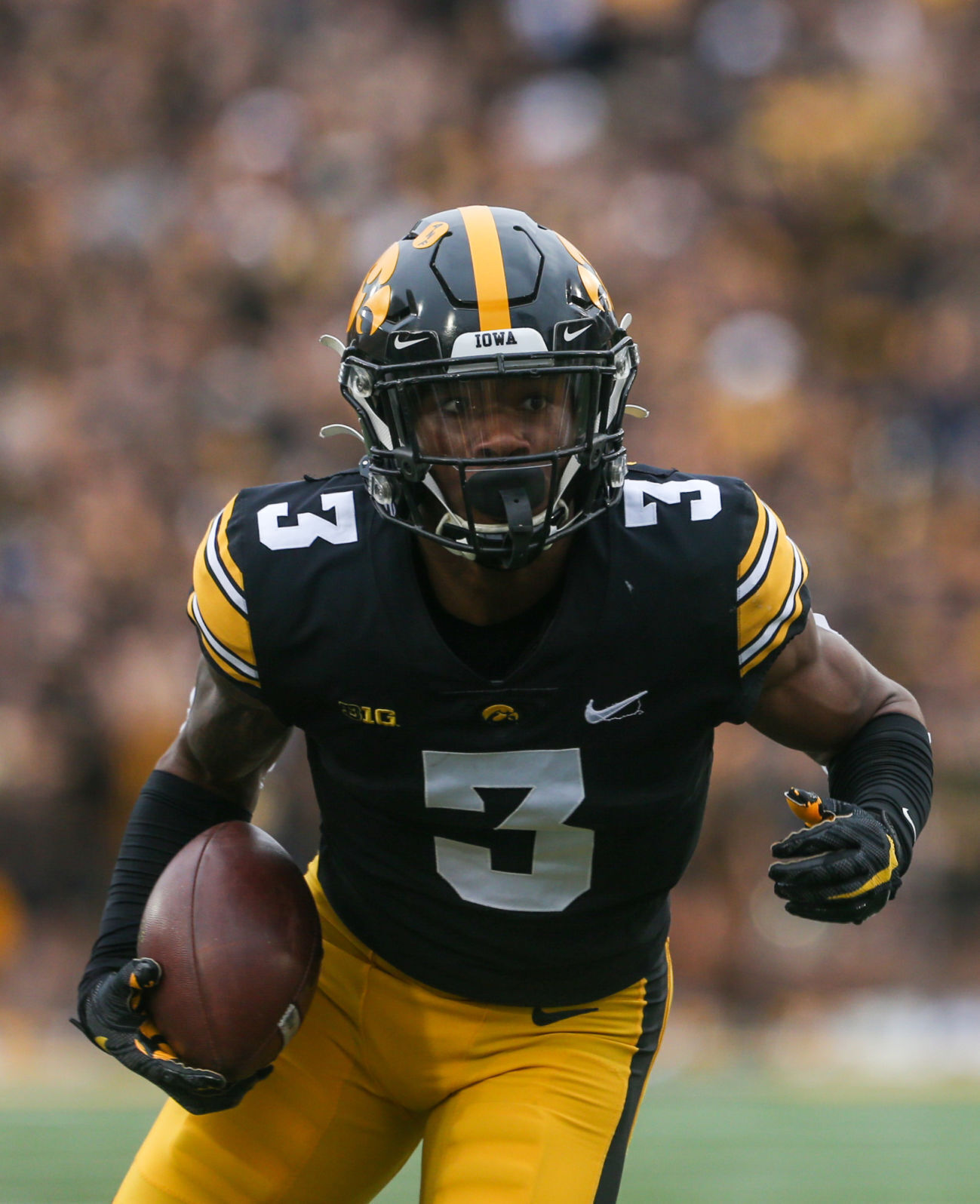 100921-qc-spt-iowa-fball-040